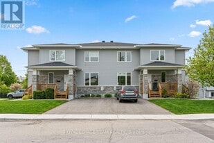 201 Teskey St in Mississippi Mills, ON - Building Photo