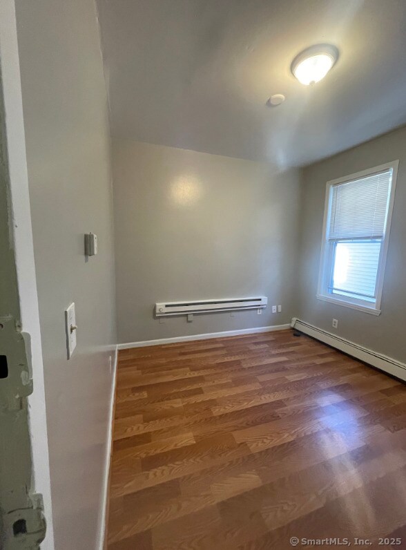 1458 E Main St-Unit -23 in Bridgeport, CT - Building Photo - Building Photo