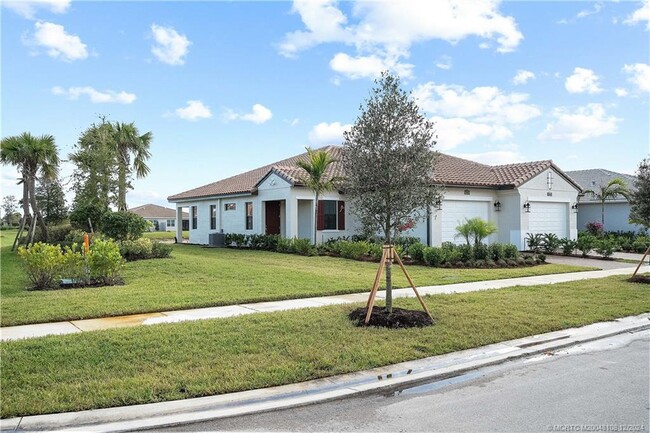 27117 SW Viterbo Wy in Port St. Lucie, FL - Building Photo - Building Photo