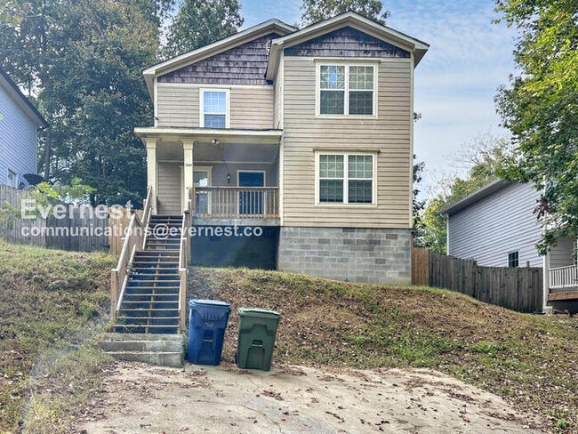 property at 1444 Rome Dr NW