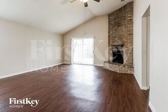 10538 Waving Fields Dr in Houston, TX - Building Photo - Building Photo