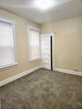 28 Rhode Island Ave in East Orange, NJ - Building Photo - Building Photo