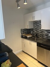 1400 N 70th Way, Unit House in Hollywood, FL - Building Photo - Building Photo