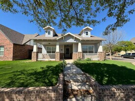 2102 9th St in Lubbock, TX - Building Photo