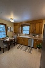 4621 Oneida St in Duluth, MN - Building Photo - Building Photo