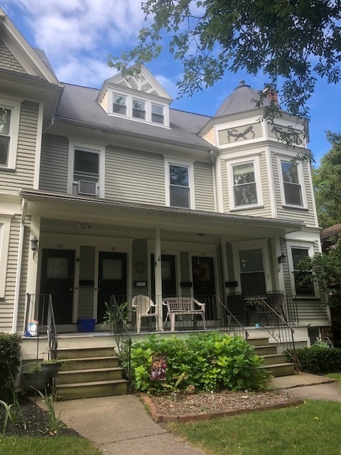 property at 87 S Washington St