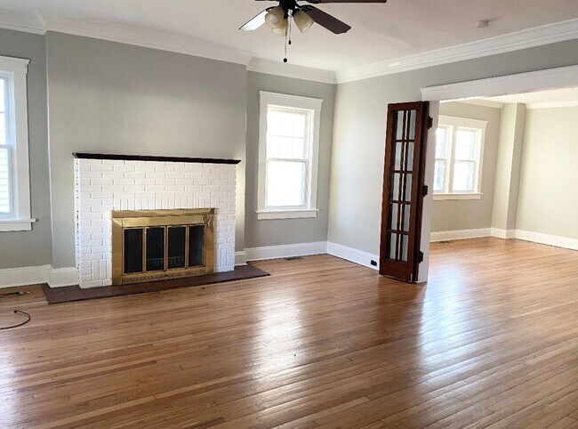 2284 S Overlook Rd in Cleveland Heights, OH - Building Photo - Building Photo