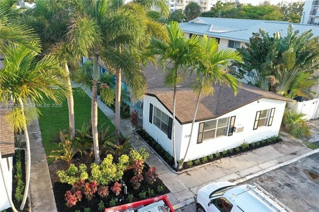 3210 Canal Dr