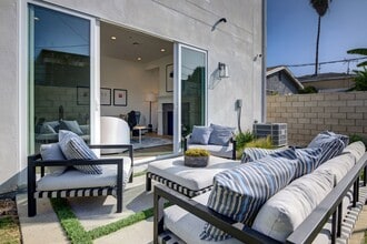 6016 Comey Ave-Unit -6016 in Los Angeles, CA - Building Photo - Building Photo