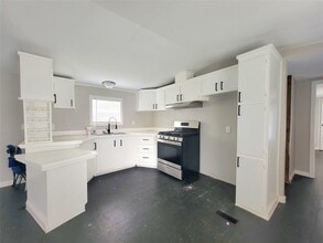 312 Paddock St in Willis, TX - Building Photo - Building Photo