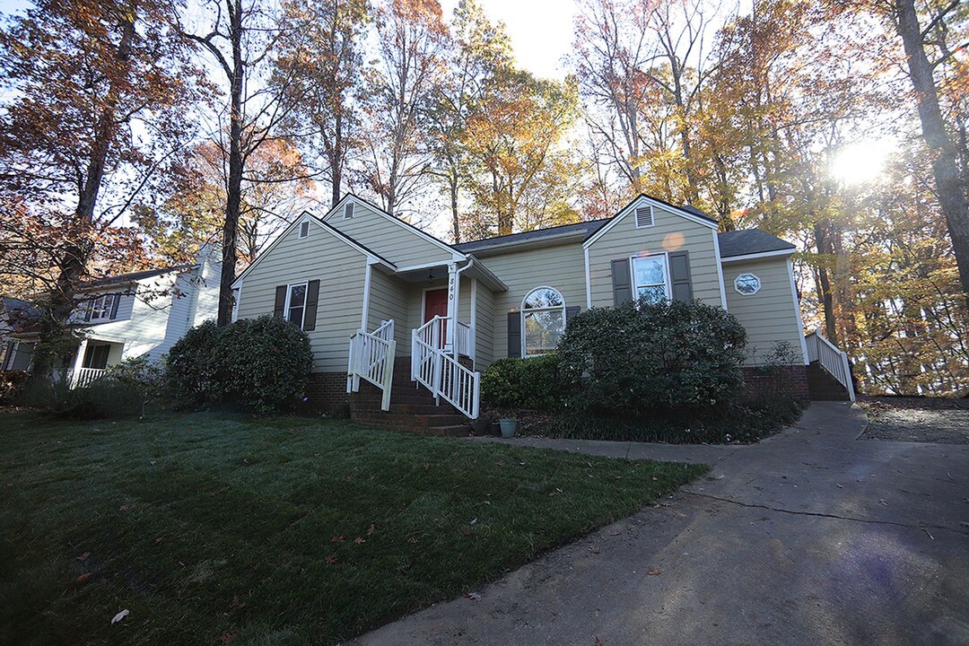 840 Madison Ave in Cary, NC - Building Photo