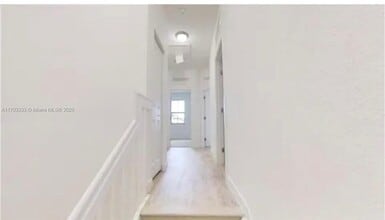 15600 SW 136th St in Miami, FL - Building Photo - Building Photo