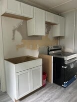 76 Division St in North Attleborough, MA - Building Photo