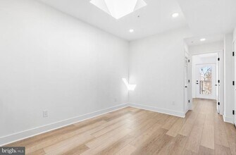 5034 Florence Ave in Philadelphia, PA - Building Photo - Building Photo