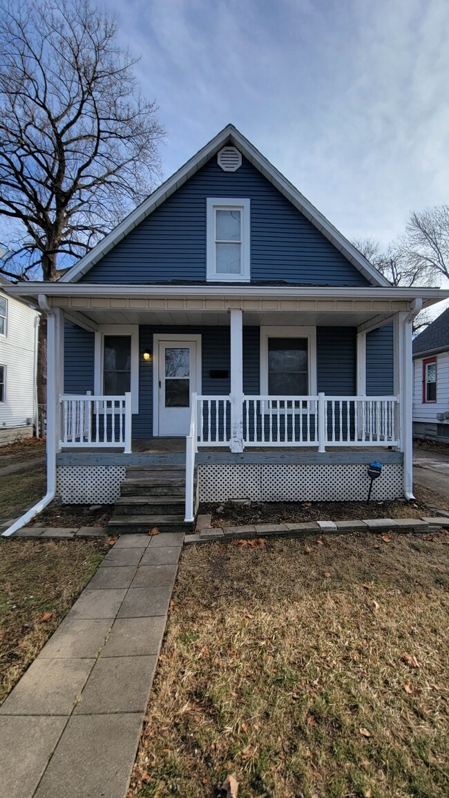 property at 1900 S 2nd St