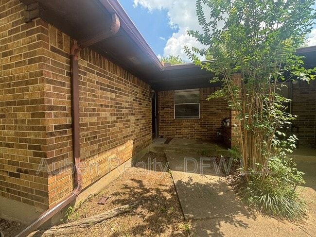 1510 Blackwell Dr in Irving, TX - Building Photo - Building Photo