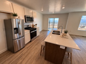 222 Glencoe Dr in Lehi, UT - Building Photo - Building Photo