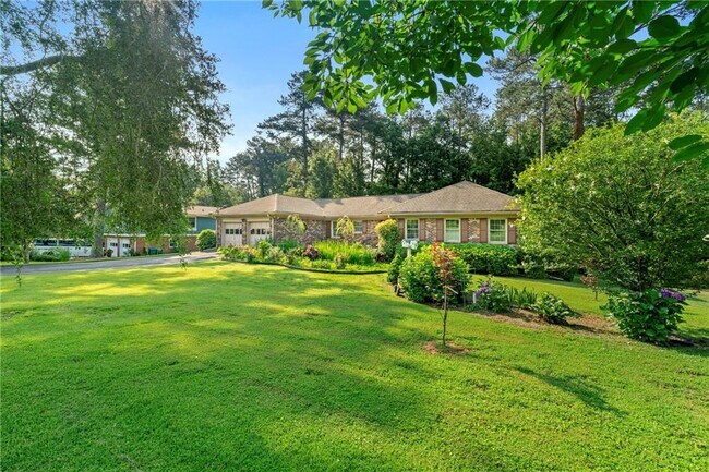 4716 Dana Terrace SW in Lilburn, GA - Building Photo - Building Photo