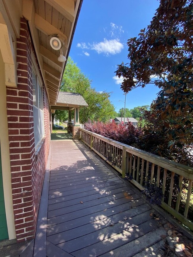 1105 Darlington St in Columbia, SC - Building Photo - Building Photo