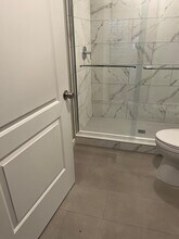 161 W Orchard St in Oyster Bay, NY - Building Photo - Building Photo