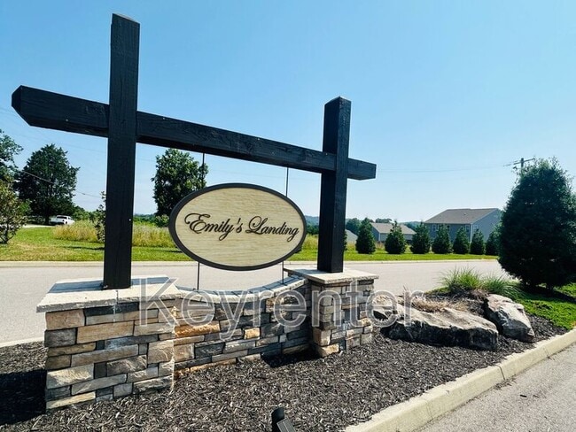 236 Gail Ln in Lenoir City, TN - Building Photo - Building Photo