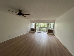 98-1073 Komo Mai Dr in Aiea, HI - Building Photo - Building Photo