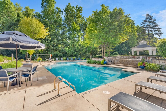 The Graham in Rochester Hills, MI - Foto de edificio - Building Photo