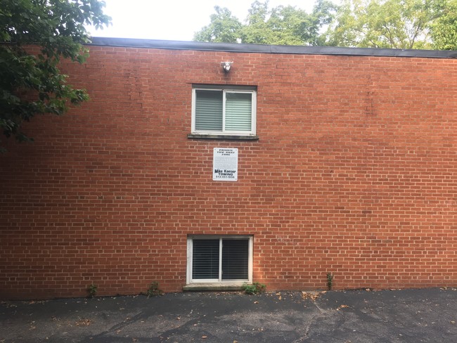 Low Rise Apartment Building in Cleves in Cleves, OH - Building Photo - Building Photo