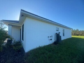 3121 Vista Brook Dr in Sebring, FL - Building Photo - Building Photo