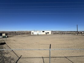 1851 Bisti Hwy in Farmington, NM - Building Photo