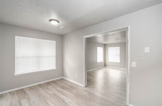 206 Barrett Pl in Edmond, OK - Building Photo - Building Photo