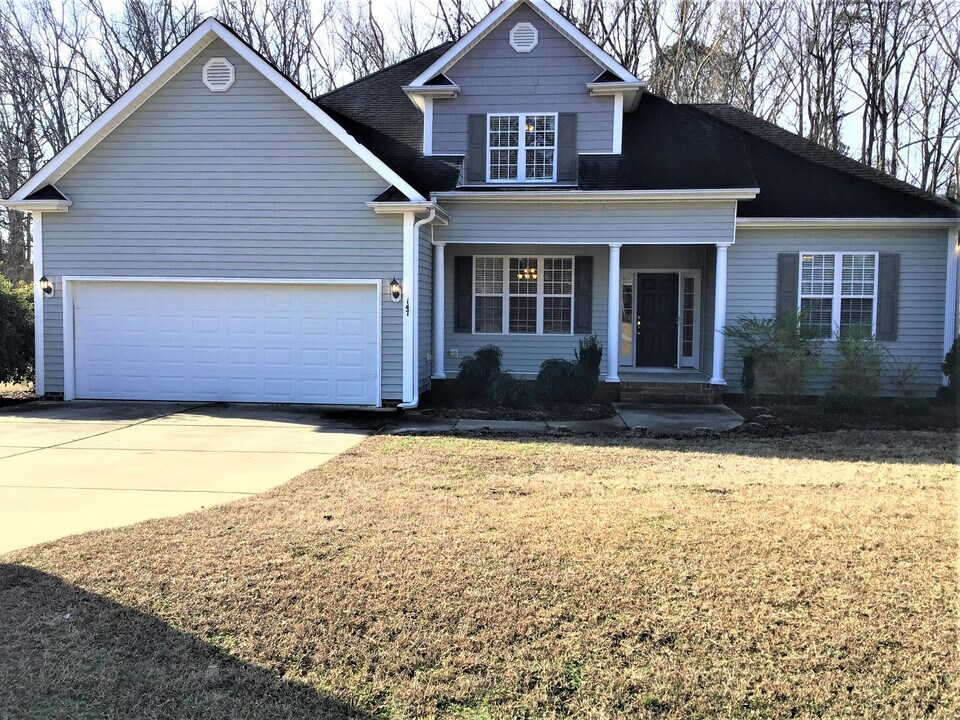 147 Ferris Cir in Angier, NC - Building Photo