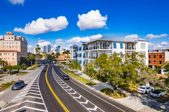 Cadillac Apartments in Tampa, FL - Building Photo - Building Photo