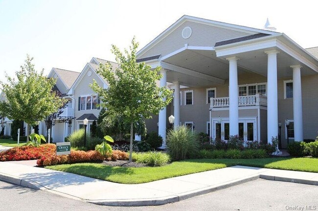 property at 2200 Dolphin Ln