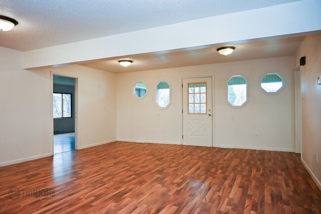 property at 315 Summit Ave N