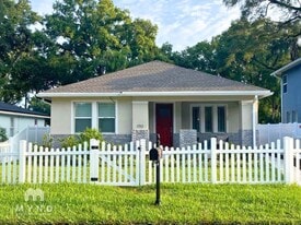 1712 E Lambright St N in Tampa, FL - Building Photo