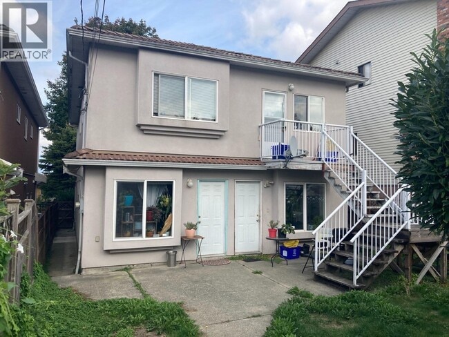 2956 E 16th Ave in Vancouver, BC - Building Photo - Building Photo