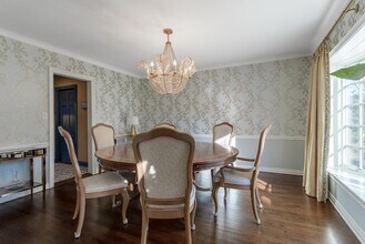 47 Whistler Rd in Manhasset, NY - Building Photo - Building Photo