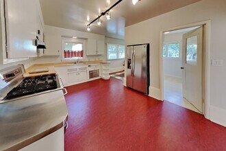 2014 2nd Ave in Sacramento, CA - Building Photo - Building Photo