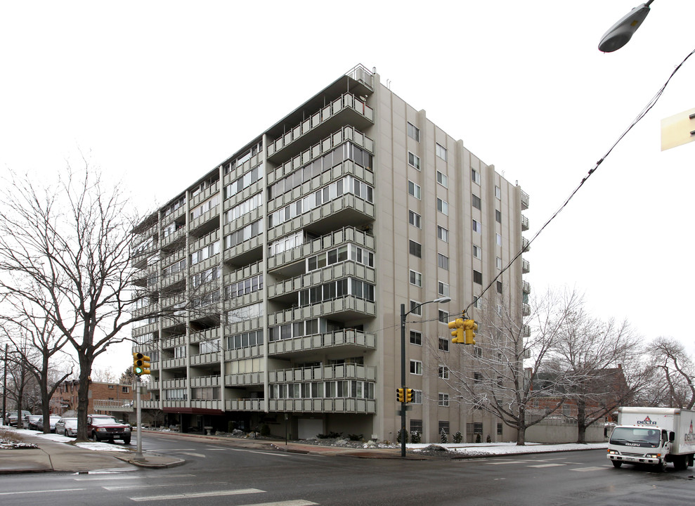 Lanai Condos in Denver, CO - Foto de edificio