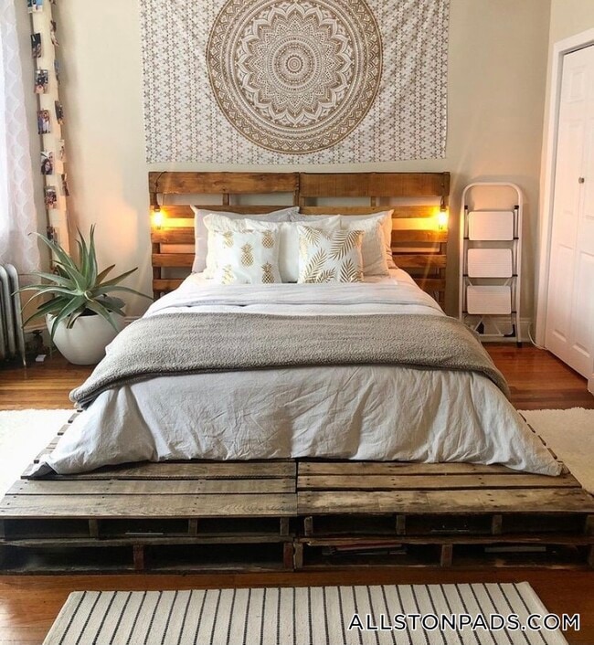 1197 Commonwealth Ave, Unit 2 in Boston, MA - Foto de edificio - Building Photo