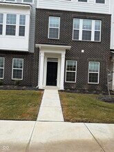 14517 Pomona Ln in Carmel, IN - Building Photo - Building Photo