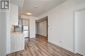 60 Frederick St in Kitchener, ON - Building Photo - Building Photo