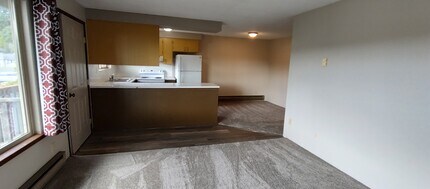 1307 Madison St, Unit 2 in Aberdeen, WA - Building Photo - Building Photo