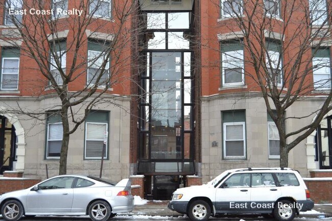 10 Brainerd Rd in Boston, MA - Building Photo - Building Photo
