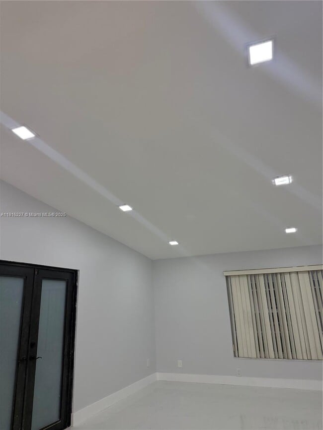 9571 W Fern Ln in Miramar, FL - Building Photo - Building Photo