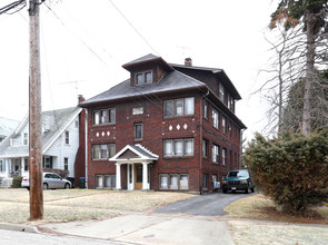 2409 4th St in Cuyahoga Falls, OH - Building Photo - Building Photo