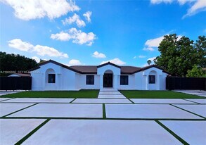 16138 SW 154th Ct in Miami, FL - Building Photo