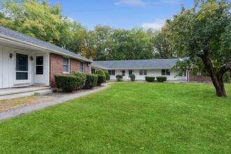 Pinney Brook in Ellington, CT - Building Photo - Building Photo