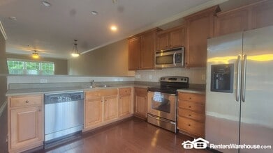 3863 S Thompson St in Kansas City, KS - Foto de edificio - Building Photo